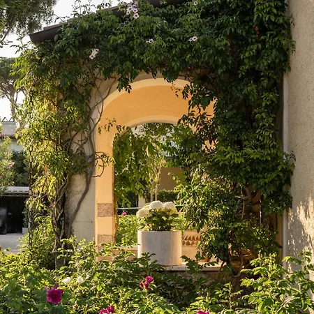 Villa Roma Imperiale-2